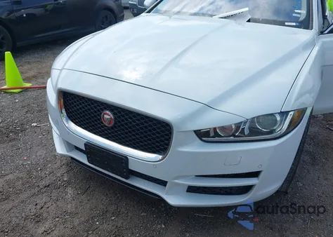2018 Jaguar Xe 35T Portfolio Limited Edition из США, поврежденный, VIN SAJAH4EV4JCP17110